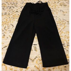 | Aritzia | Oak + Fort Cropped Wide Leg Pants
